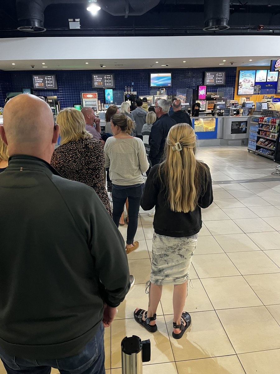 Claypo1e's tweet photo. @VueHelp current queue at hull to buy food and tickets.  Only one person serving.  Hate to think how much money you are losing as seen loads of people just walk away, sill you have saved a few quid by not putting on more staff. #badservice #staff #Vue https://t.co/a76Zc8JOez