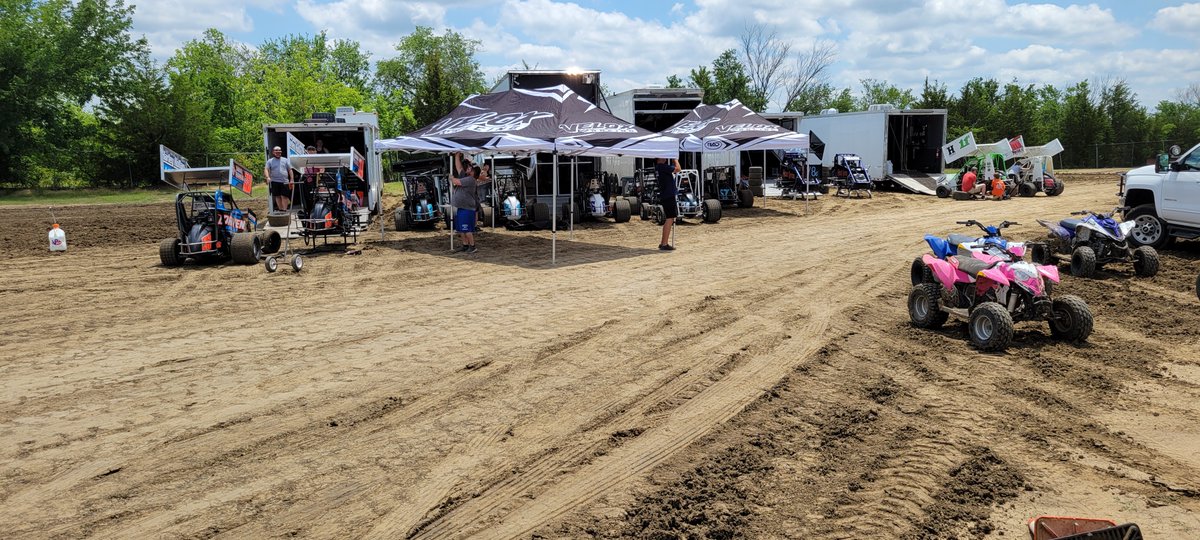 NOW600Series's tweet photo. The Pits are filling up for Night 2 of #Sooner600Week at @CreekSpeedway

Stands: 5:00PM
Draw: 5:15 P.M.-6:30PM
Meeting: 6:45PM
Hot Laps: 7:15PM
Racing: 8:00PM

Stock Non-Wing
A-Class
Rest.
Outlaw
600cc Mod.
Jr. Mini Stocks

Follow: @MyRacePass
Watch: https://t.co/phCagrkOTK https://t.co/1hPyd66cV6