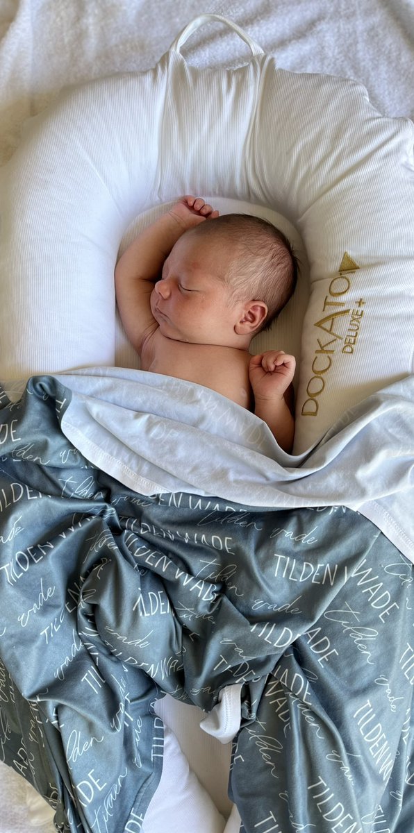 AshleighRMcCall's tweet photo. Never shared these on here…
Damn I made a cute baby 🥹 https://t.co/kSkmYgN9Is