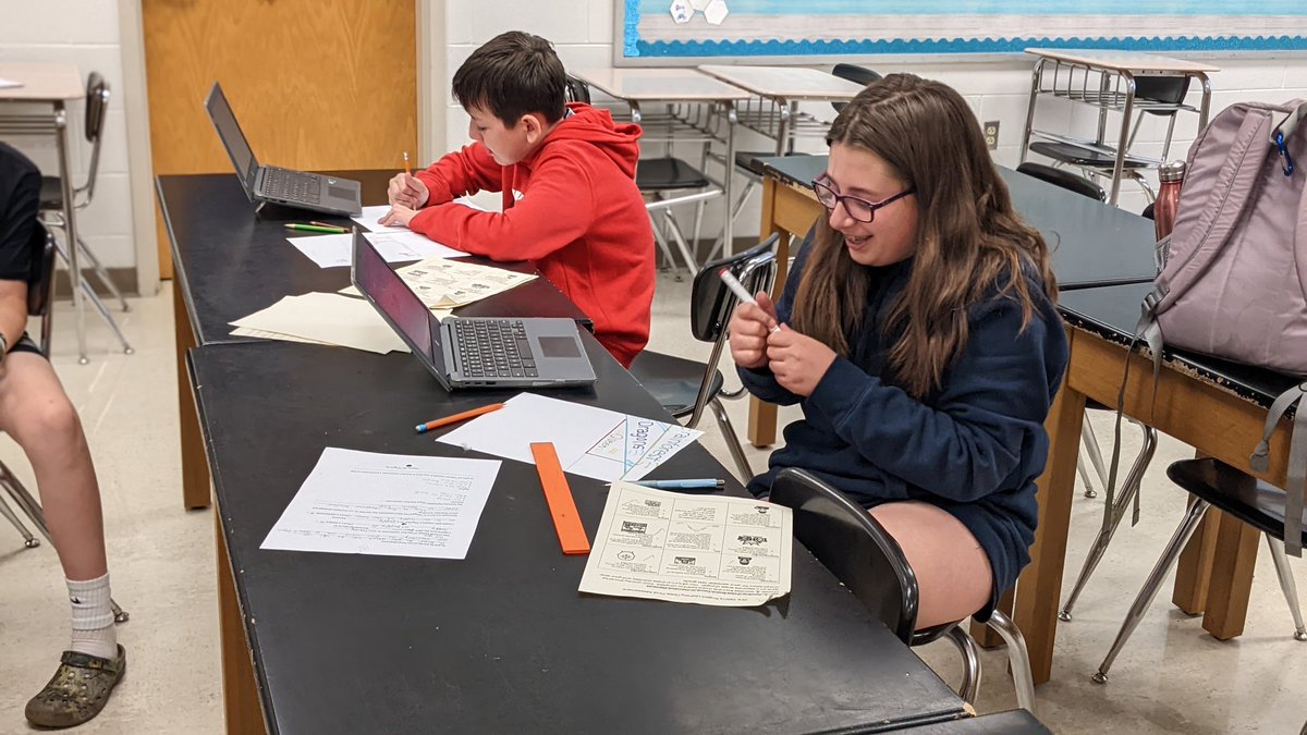 Oak Knoll Middle School tweet media