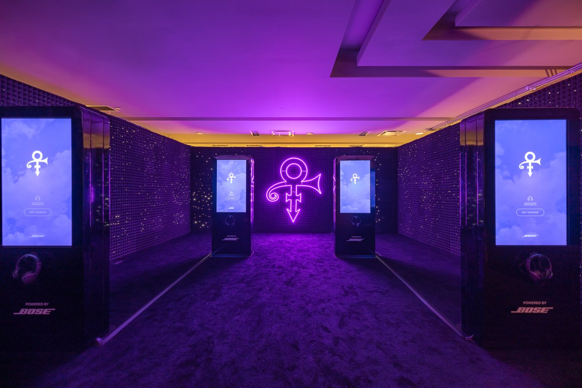 We're OFFICIALLY OPEN in Chicago! Purify yourself in the waters of Lake Minnetonka on the shores of Lake Michigan. Purchase your tickets TODAY! #PrinceTheExperience princetheexperience.com

📸: <a href="/AliveCoverage/">Alive Coverage</a>