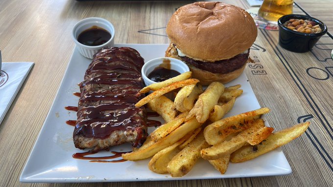 Well fuck, now I’m full!! 

Who’s gonna treat me and reimburse my bill!? ?20 ?

?justseantaylor https://t