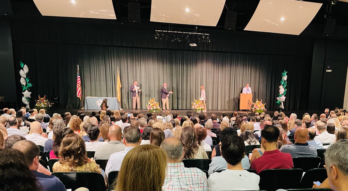 RIH__Super's tweet photo. Annual Senior Academic Awards Ceremony 2022. Congratulations to an amazing Senior Class. #RIH https://t.co/myAg9RLWrT