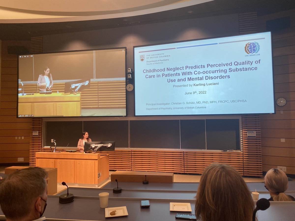 tanisse_epp's tweet photo. @karlingluciani presenting a well rounded lightening talk on childhood trauma and perceived quality of care #PRD2022! https://t.co/yCN9pgQW8d