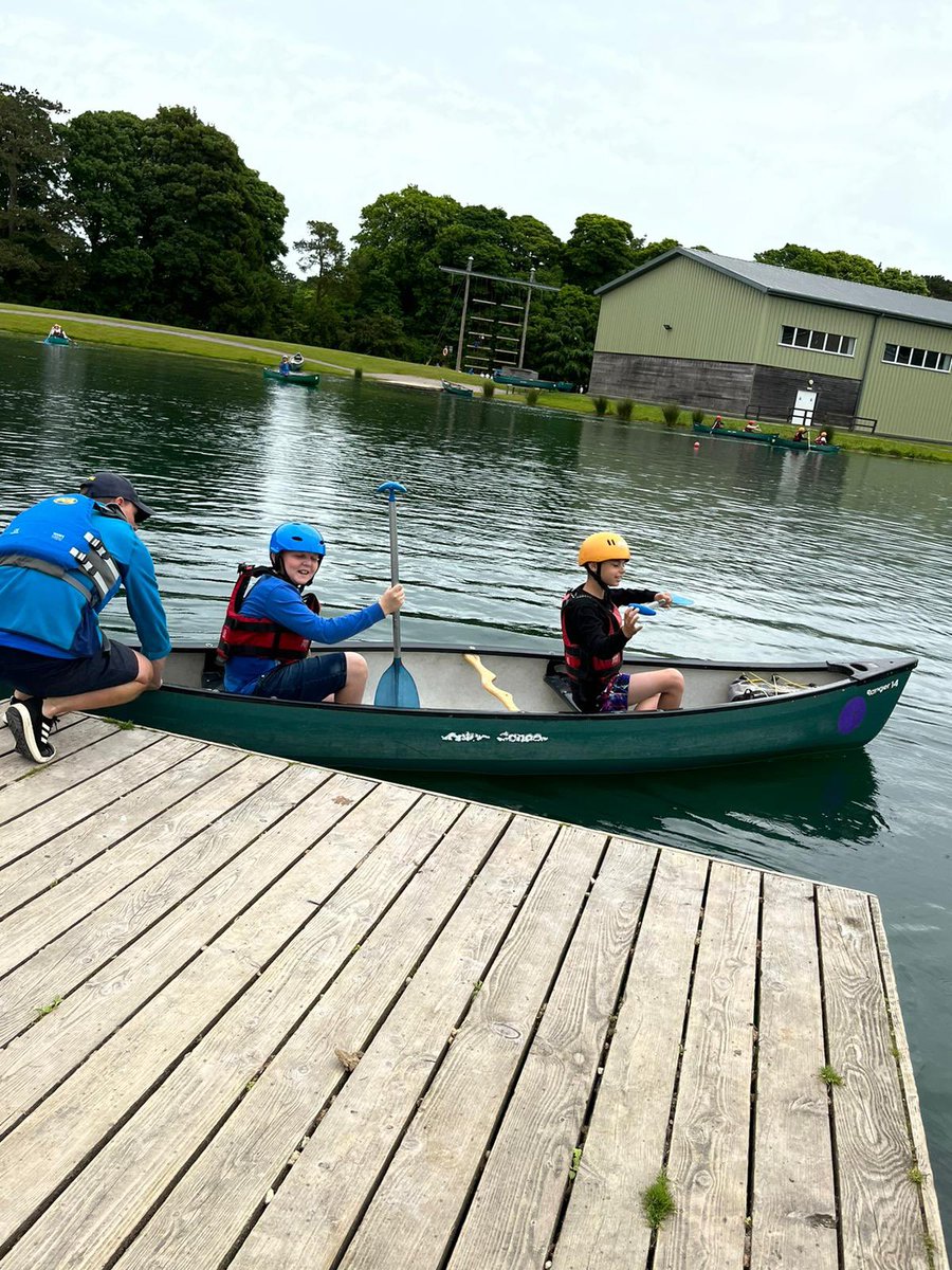 HeybridgeSchool's tweet photo. 🛶🛶🛶 https://t.co/5AZ4vBCuh7
