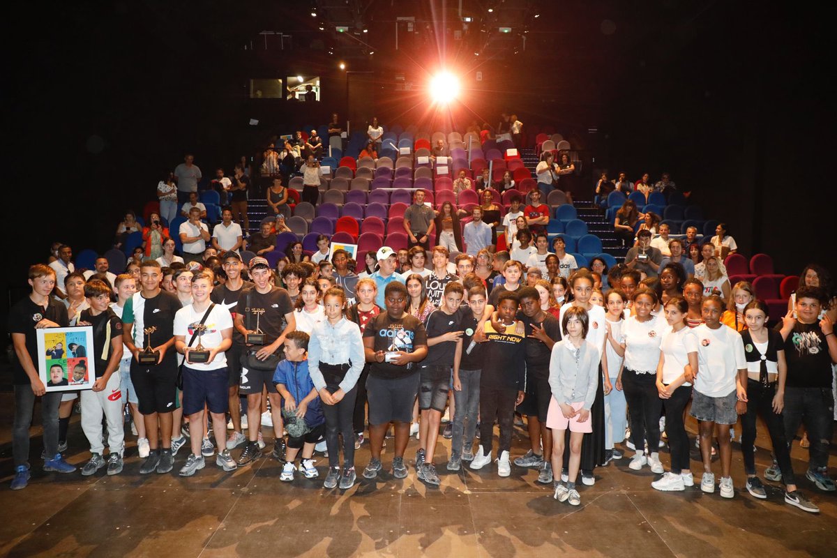 📽️ Coup de projecteur sur les #SEGPA

Un grand bravo aux 200 collégiens qui ont participé à l'élaboration de plusieurs courts-métrages. Grâce au 7ème art, ces jeunes ont su mettre en valeur leur créativité.

ℹ️ bit.ly/3NBPHPr