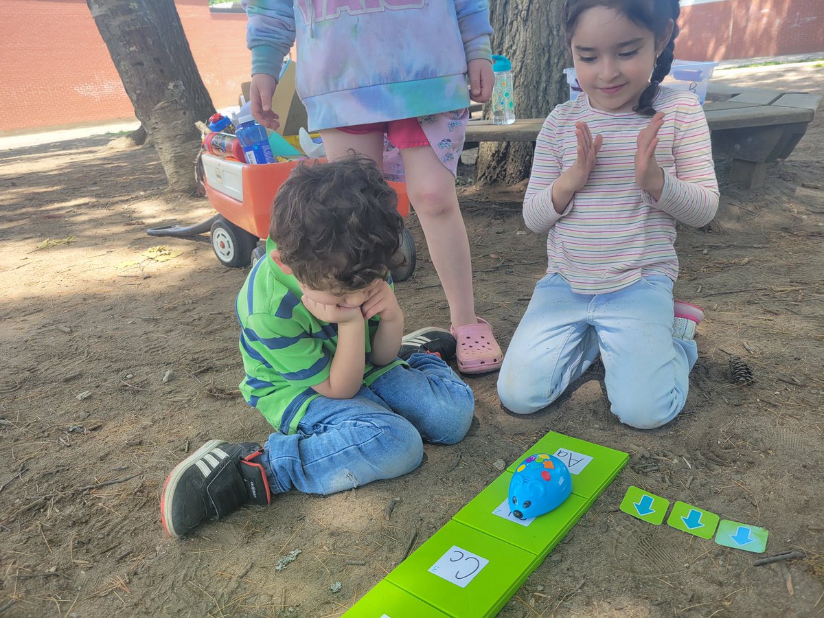 Worsley’s Kindergarten crew love coding!Special thanks to #SimcoeDECES and #CodeBreakers for the inspirational conference and amazing ideas.