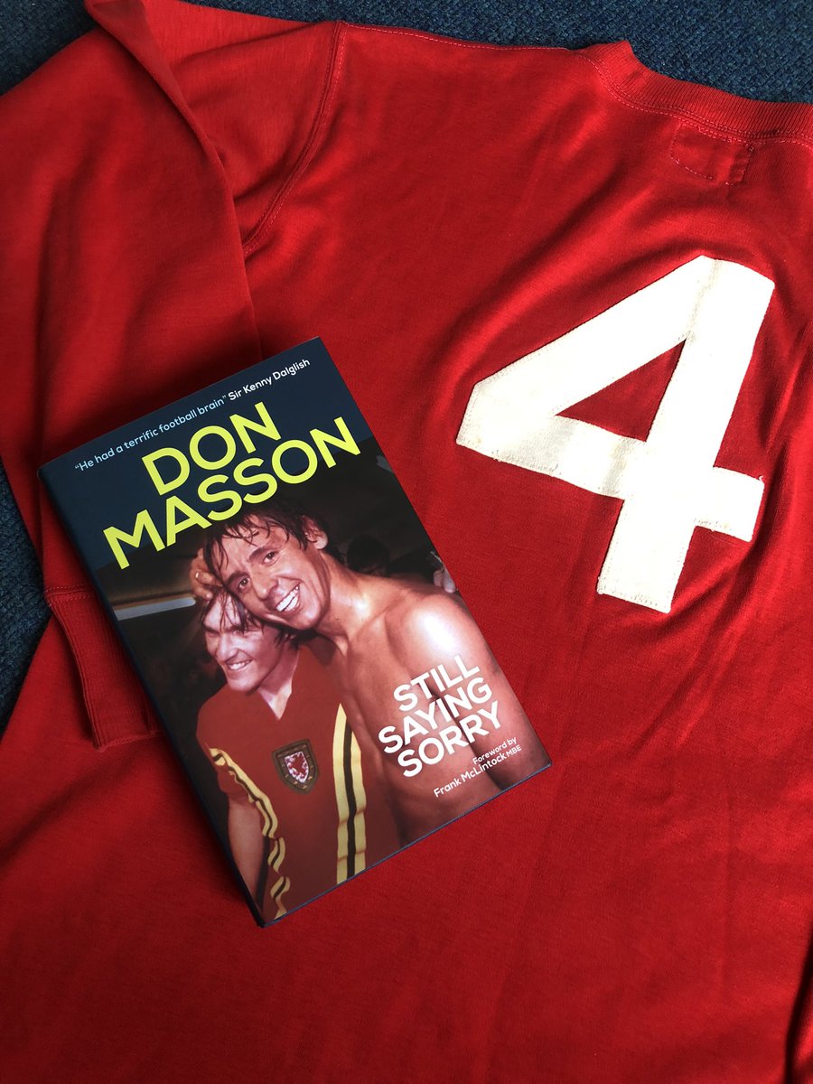 boroshirtmuseum's tweet photo. The @boroshirtmuseum met up with #Scotland #QPR #NottsCounty and #Boro legend @don_masson . Buy his book now at https://t.co/oHcSr27b3z it’s a fantastic read for any football fan. ⚽️ https://t.co/Jy9NHQfGwB
