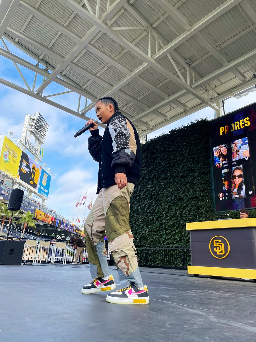 Proud of <a href="/roannmesina/">ROANN 🇵🇭🏳️‍🌈</a>. She took the Sycuan Stage with confidence. The Filipino Heritage Celebration was beautiful. Each performance was special. Thank you <a href="/myxglobal/">MYX Global</a> + <a href="/heavyrotationfm/">Heavy Rotation</a> 💛 

s/o to <a href="/BlizzzyBlake10/">Mr. Dye™</a> &amp; Stevie B for stopping by, &amp; <a href="/werizaco/">riza</a> on the custom threads.