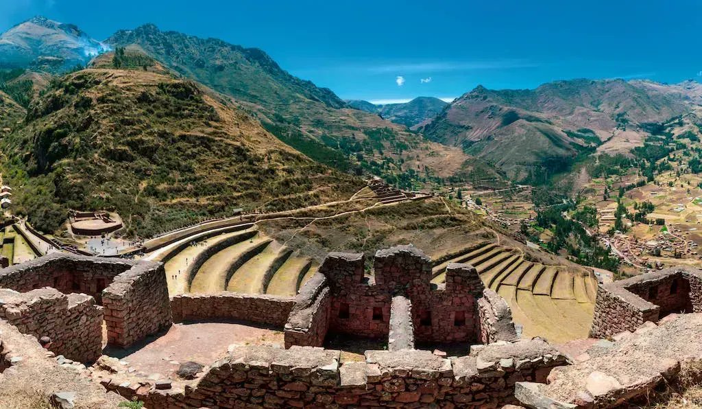 A Guide To Visiting Pisac Ruins, Peru >>> https://t.co/0P7WDvDW7d via @Claudioula https://t.co/3kHqEpYpOq
