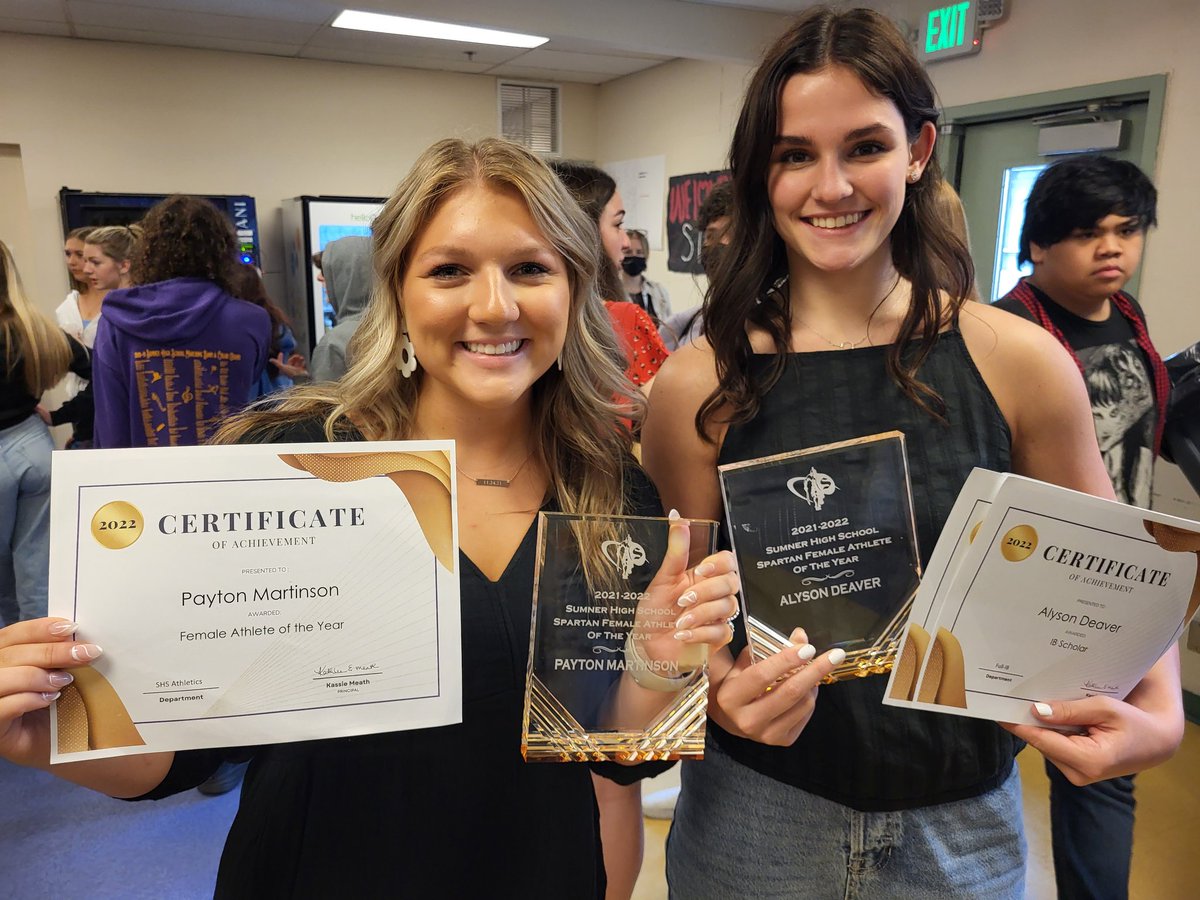Alyson Deaver and Payton Martinson, Sumner HS Co-Female Athletes of the Year!
