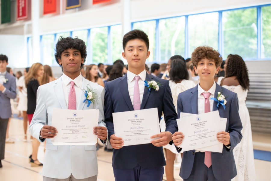 This week, Middle School students, faculty and staff joined the Eighth Grade and their families in the Princeton Day School Athletic Center as they were honored in a ceremony to celebrate their transition to the Upper School! 💙🤍   

pds.org/post/~board/ne…
