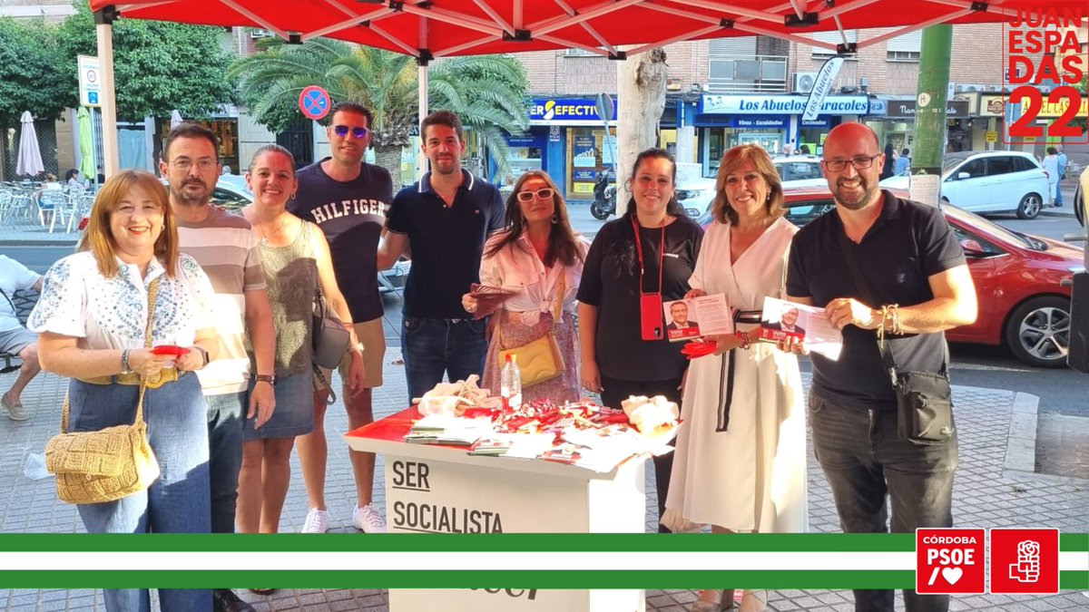 ¡Seguimos a pie de calle! Haciéndoles llegar a los cordobeses y cordobesas nuestras propuestas para que Andalucía vuelva a poner a la gente en el centro de sus políticas y recupere la calidad de los servicios públicos.

#AndalucíaQuiereMás #SiVotamosGanamos
#VotaPSOE