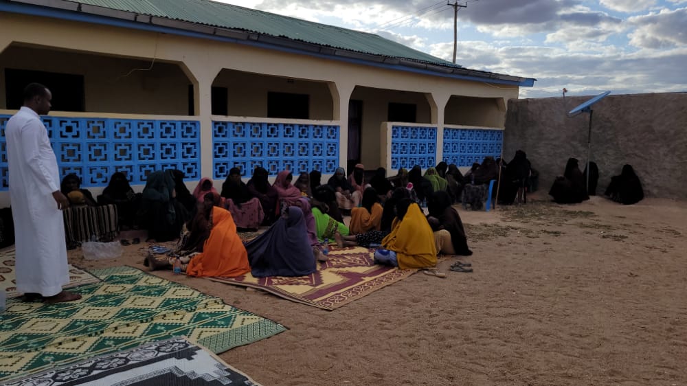 MohamedFazul4's tweet photo. This evening I had a meeting with our mothers drawn from Bulla Qorobo Shanan, where they re afirmed their support and willigness to support me in this coming elections. 
All I seek is an opportunity to provide focused  leadership.
@Iyyesa
@LochorB
#Letgoforward.
#FazulTanoFresh https://t.co/W21vBRoUnC