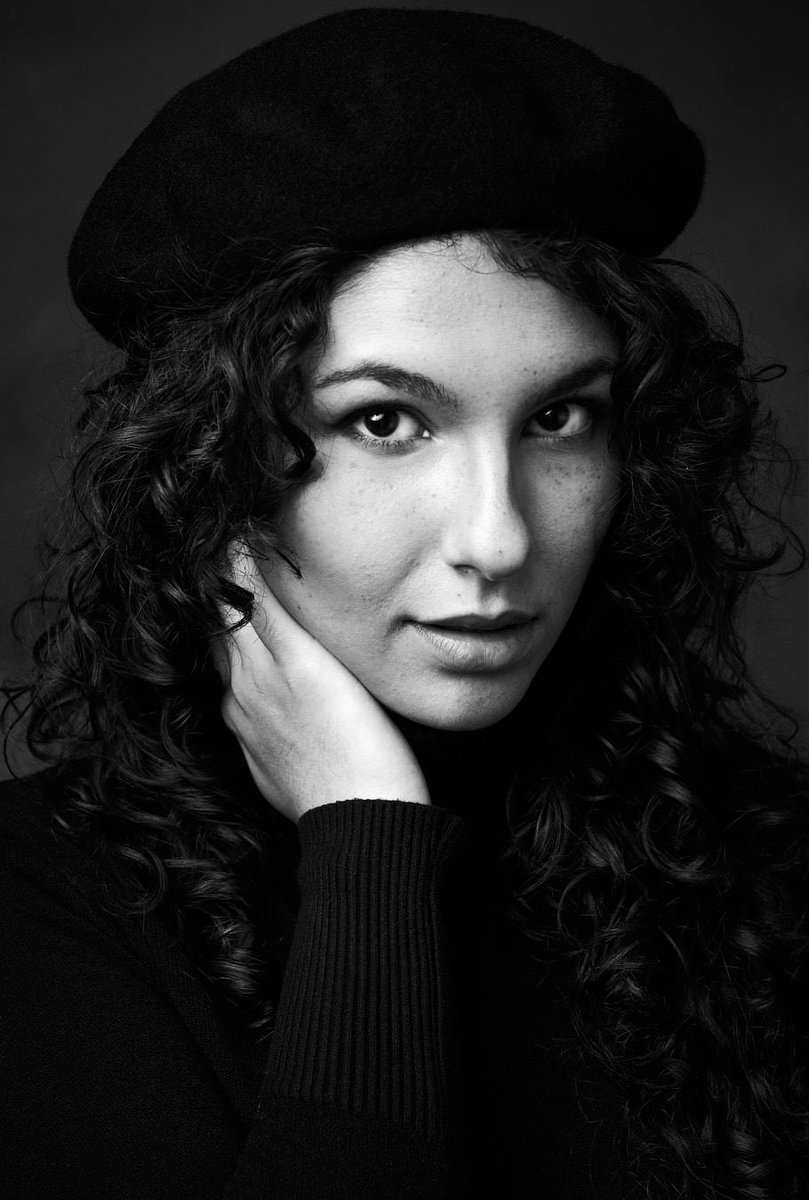 aelindholm's tweet photo. Sevil #portraits #blackandwhitephotography #nikonphotography #profoto #portraitphotography https://t.co/VOBCjtrIuh