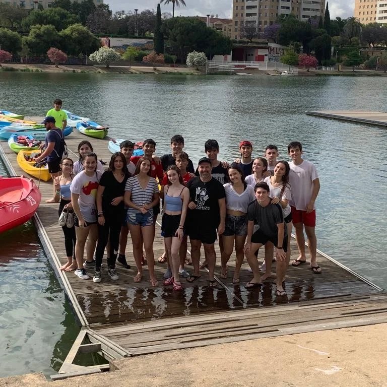 Salesianas_SV's tweet photo. Bautismo náutico de bachillerato
#salesianassanvicente #tusueñonuestroproyecto #todossomosmornese #bachilleratosalesianas #proyectojobs https://t.co/WZp84dJfxv