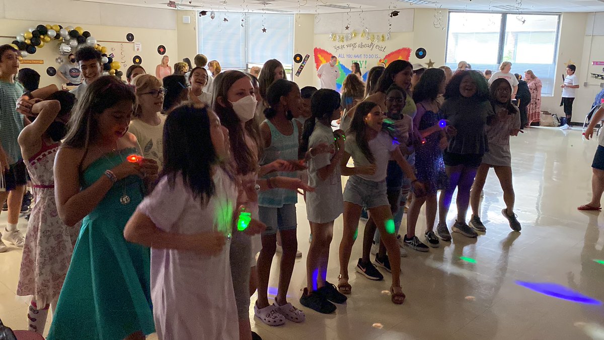 CubRunFCPS's tweet photo. Celebrating these awesome sixth graders today! Rumor has it that @CubRunWillis may have even won a dance off or two! #WeAreCubRun #Classof2022 https://t.co/GDzkDPT3LY
