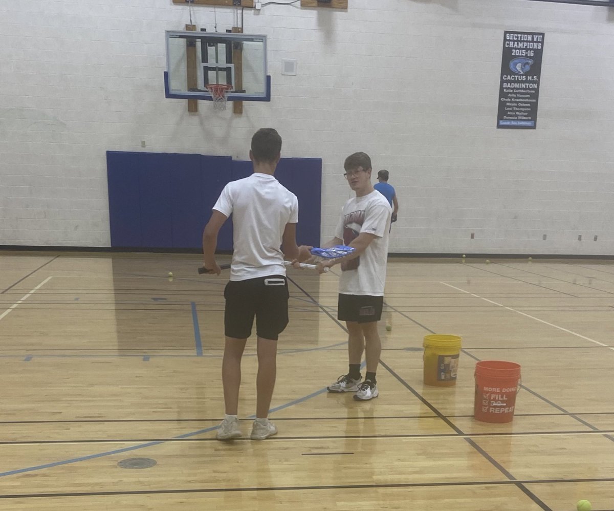 Great morning at Cactus! Football &amp; Track athletes starting to trickle in after their workouts. <a href="/CactusHSCobras/">CactusCobras</a> @#whenyourplayersbecomecoaches #thatwastheplan #athletes #lookingsobrightigottawearshades #youthlacrosse #hslacrosse #80percentofsuccessisshowingup