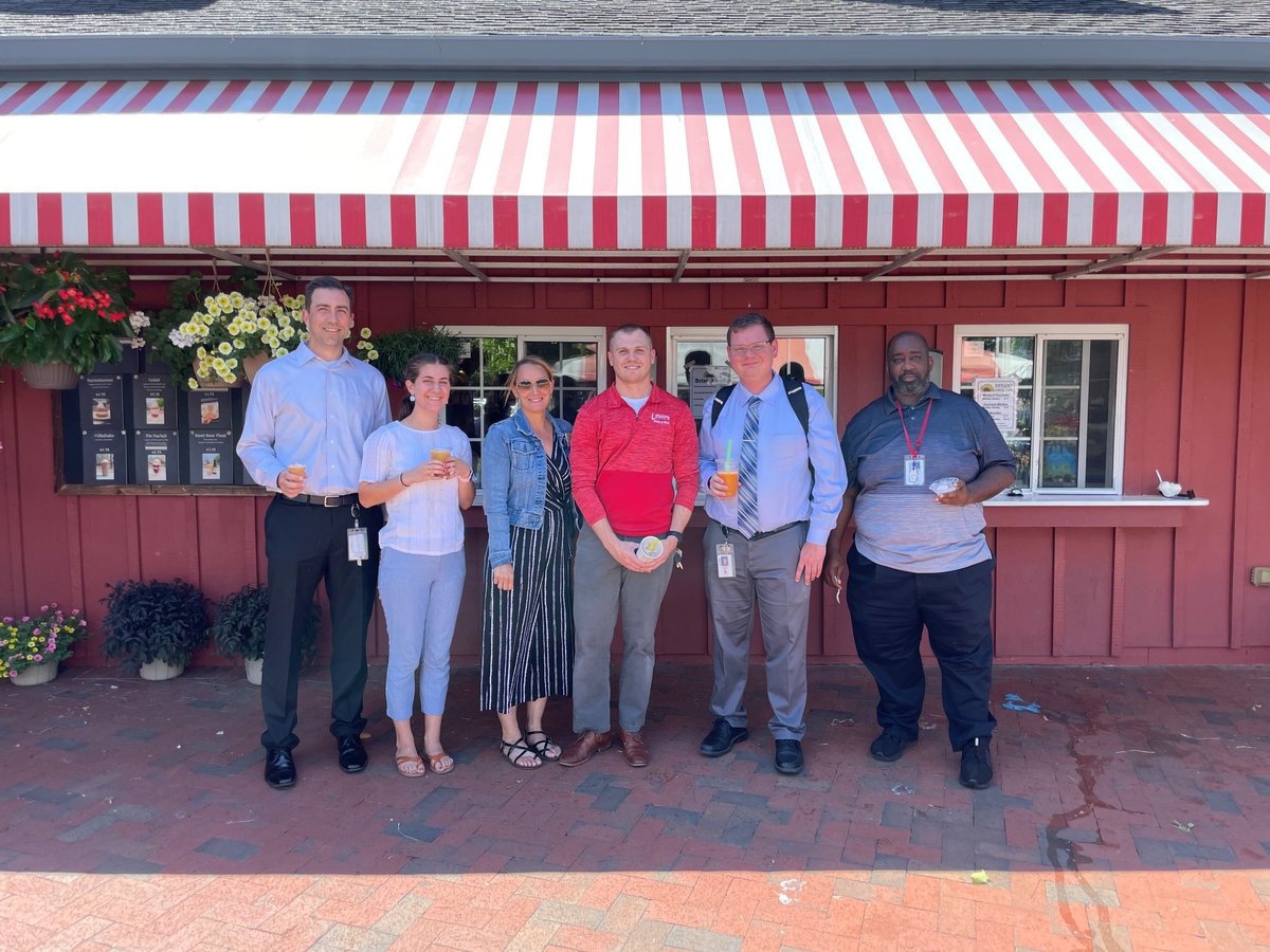 LenapePride's tweet photo. When something good happens, you go for ice cream. Congratulations to our new @LenapePride staff on a great first year. https://t.co/8BrlLuGld9