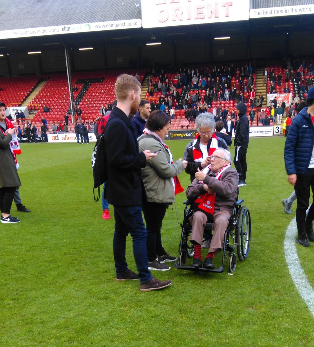 OrientPhot0's tweet media