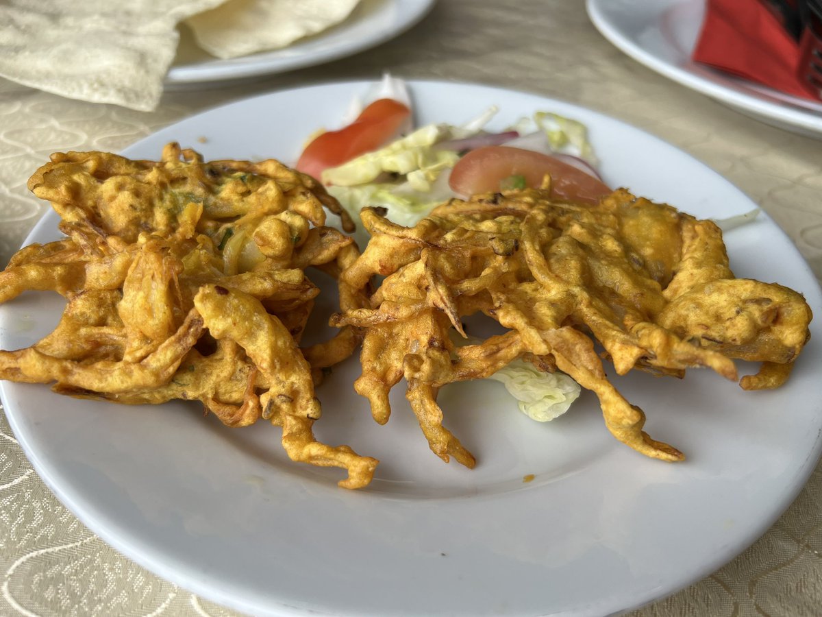 MistyRicardo's tweet photo. Lunch today. Kohinoor, a great place in Bolton for a tasty feast at a very cheap price. Three courses + drink for £10. 👍👍👍
Poppadoms + dips, Chicken Seekh, Onion Bhaji, Chicken Madras, Lamb Bhuna, Rice, Naan.
#lunchdeal #currylunch #indianrestaurant #richardsayce #mrck #nom https://t.co/4QUiO37bUW