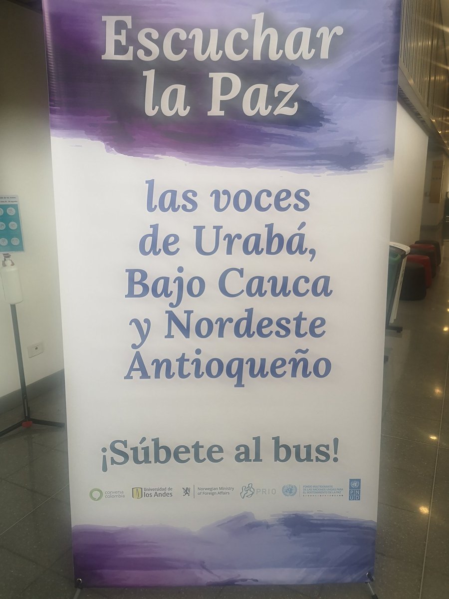 Hoy en forum <a href="/upbcolombia/">UPB</a> vamos a escuchar la paz... Ven y sube al bus de la paz