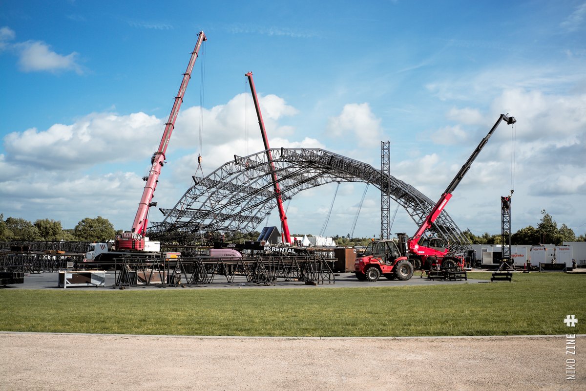 hellfestopenair's tweet photo. 🏗 D-7 🏗

Very Soon : 
- Update Running Order
- Merch 2022

Stay Tuned 

📸 The Hellzine https://t.co/Jb5zkCtghv