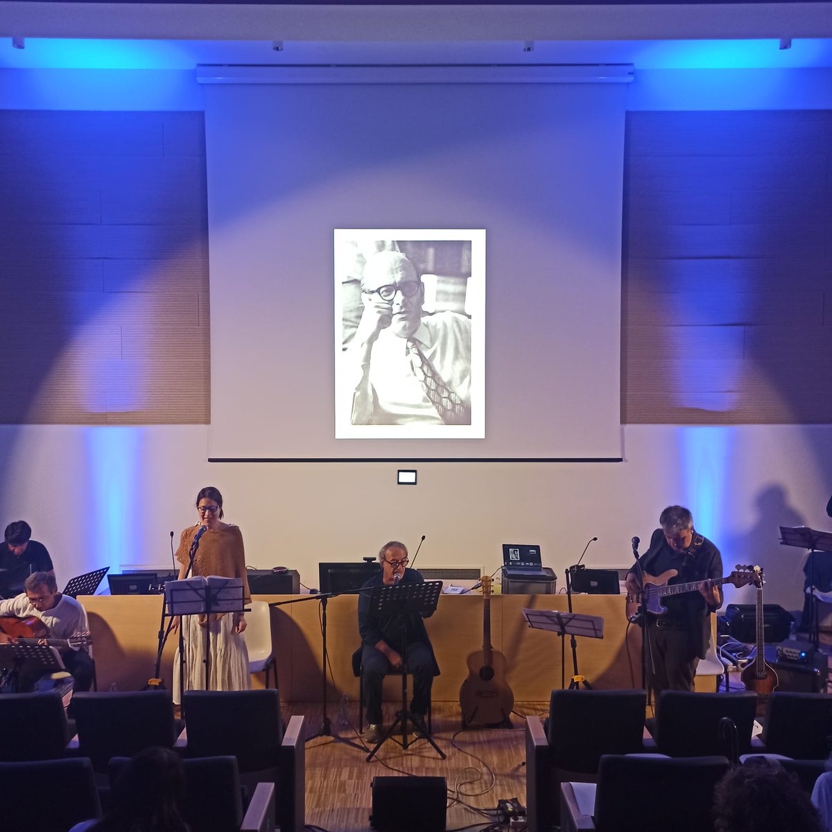 Laura Banella tweet media