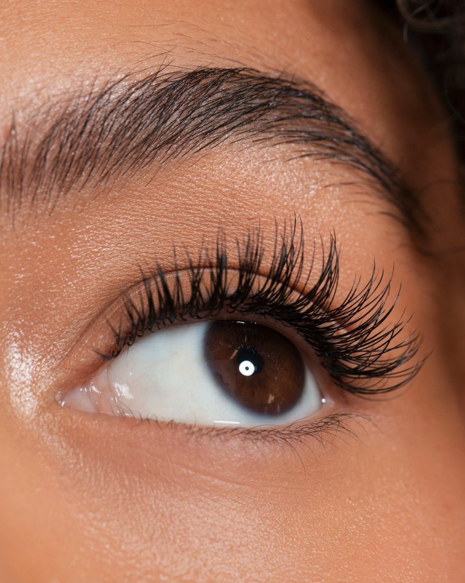 When you schedule a "doctor's appointment" on a Thursday afternoon... 😏 Anyone else getting their lashes filled before the weekend? 

#lashextensions