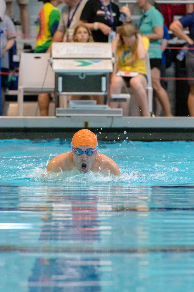 Swimmer Harry Fox in a series of pictures. #ShineAsOne