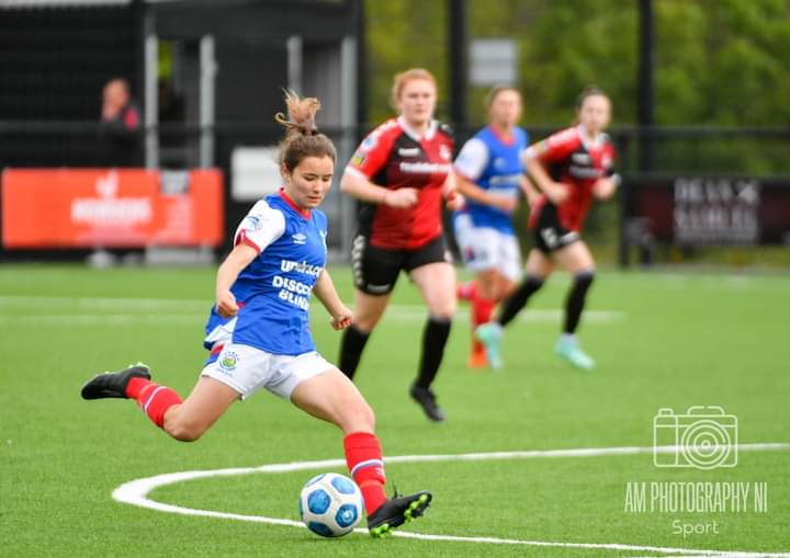 VivienneMcMast1's tweet photo. Wednesday night 8.6.22
Crusaders v Linfield 
League Cup Win 💙
@JaneMcMaster11
📸 @amcc_94 👏 https://t.co/V4wDa9OW4b