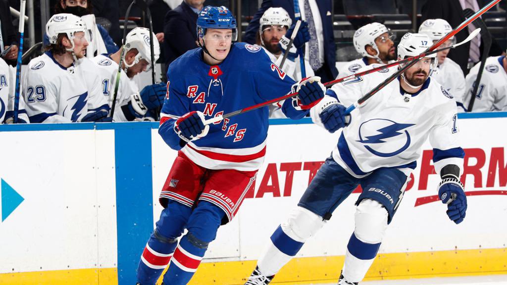 RussReallyWins1's tweet photo. Run this tweet up &amp; I’ll drop my ⭐️NHL MAX⭐️

7 UNIT PLAY/ If it misses I’ll send 2 people $25 &amp; a week free of VIP!

RETWEET &amp; MUST BE FOLLOWING @RussReallyWins1 

#GamblingTwitter https://t.co/O5Y15pYzpK