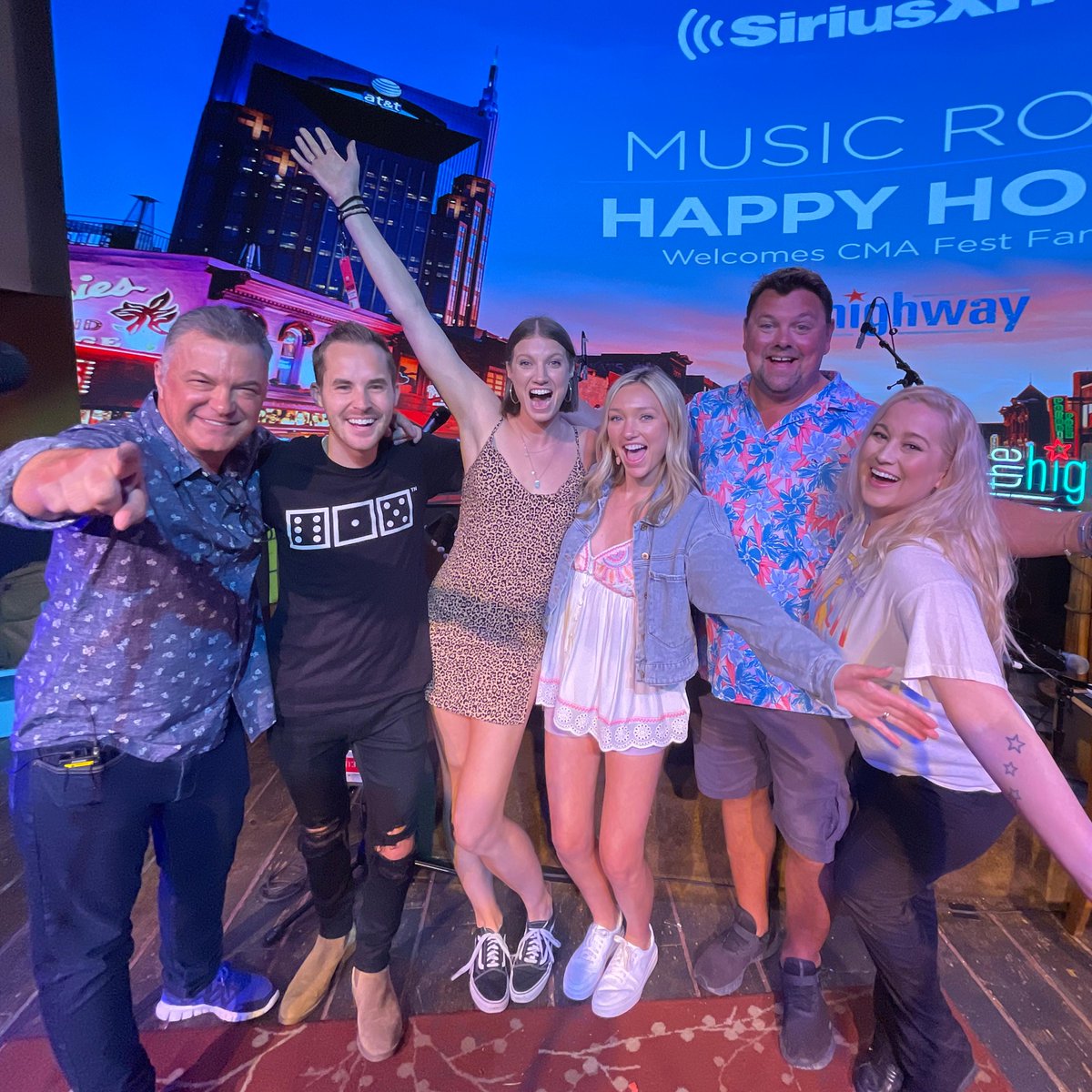 highwaysiriusxm's tweet photo. Give it up for your #TheHighway hosts!!! 🙌 🙌 🙌 

@MacieBanksSXM @buzzbrainard @stormewarren @nick_coulson @ANIAHAMMAR @kelliepickler https://t.co/L22VVrR5Zm