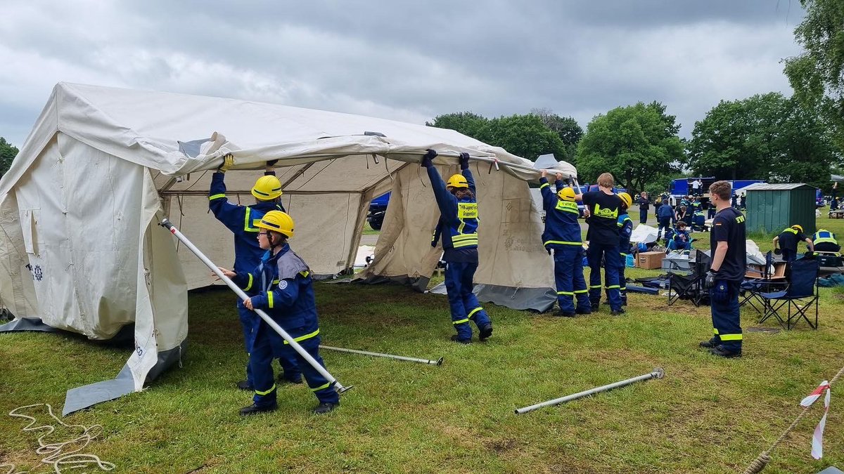 +++ Länderjugendlager 2022 🏕🪵🔥🤝 +++

An Pfingsten trafen sich die #THWJugend aus SH, HH und MV in Kaltenkirchen.

Natürlich war auch unsere Jugend dabei. Ein Augenzeugenbericht und mehr Bilder, findet ihr auf unserer Homepage 👇

ov-flensburg.thw.de/aktuelles/aktu…
