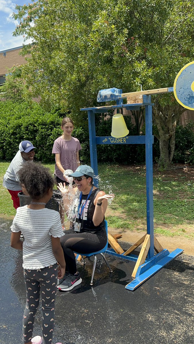 Gina Torres (@srta_torres22) on Twitter photo Here we go again #superkidsday <a href="/JeffreysGroveES/">Jeffreys Grove Elem</a> 🥳🥳🥳 <a href="/jgmespta/">Jeffreys Grove PTA</a> <a href="/ParticipateLrng/">Participate Learning</a> Here we go again #superkidsday <a href="/JeffreysGroveES/">Jeffreys Grove Elem</a> 🥳🥳🥳 <a href="/jgmespta/">Jeffreys Grove PTA</a> <a href="/ParticipateLrng/">Participate Learning</a>
