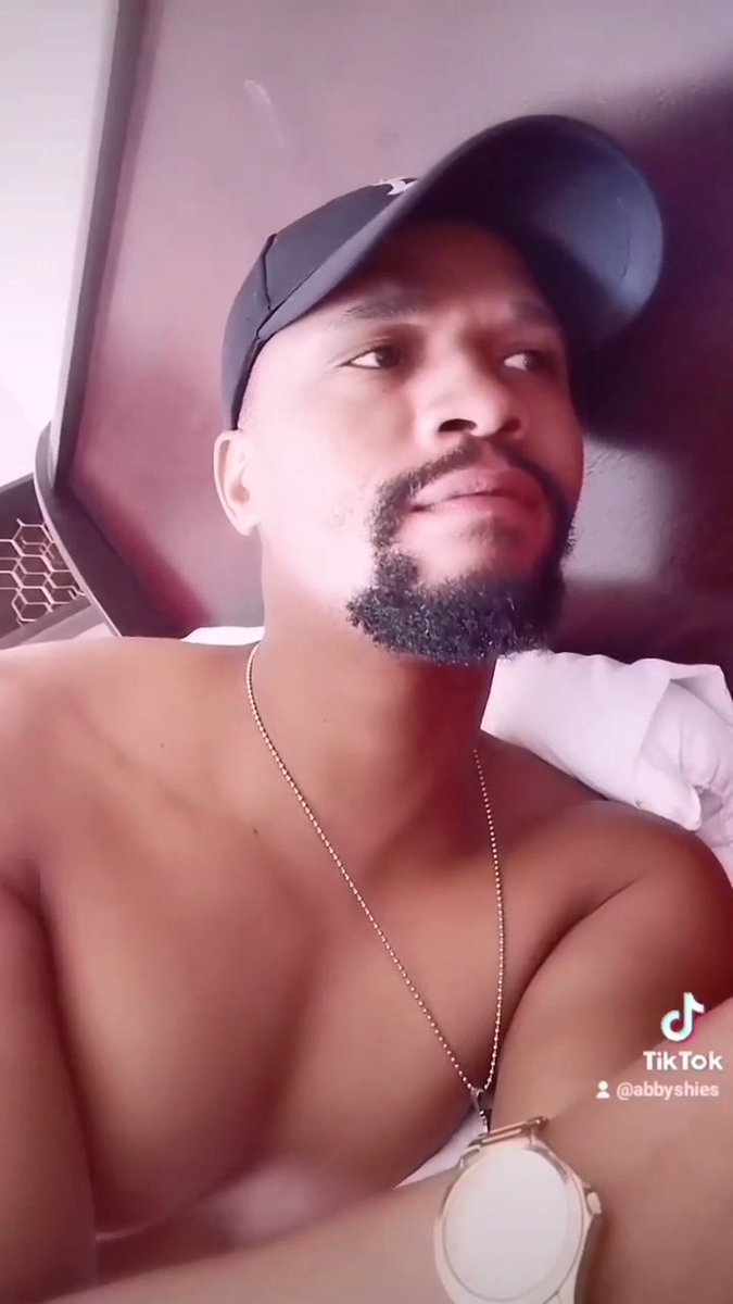 Come touch this smooth skin, retweet if you love it