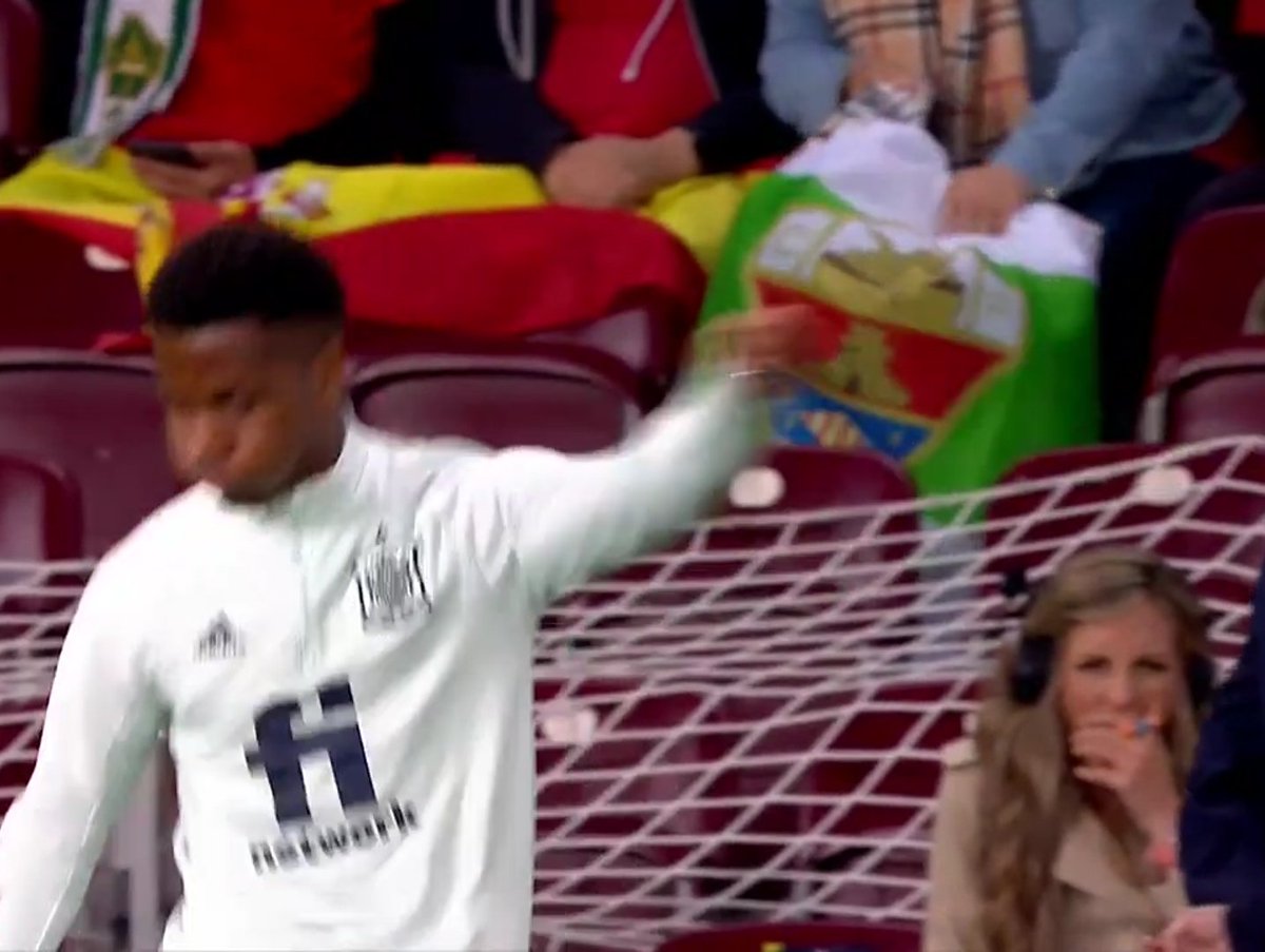 💚 ¡Representación franjiverde en el partido entre la <a href="/SeFutbol/">Selección Española Masculina de Fútbol</a> y Suiza en Ginebra! <a href="/elchecf/">Elche Club de Fútbol</a>