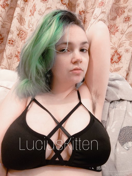 Only &pound;5 per month to see thousands of uncensored photos and hundreds of videos 💕 https://t.co/LZBkKx