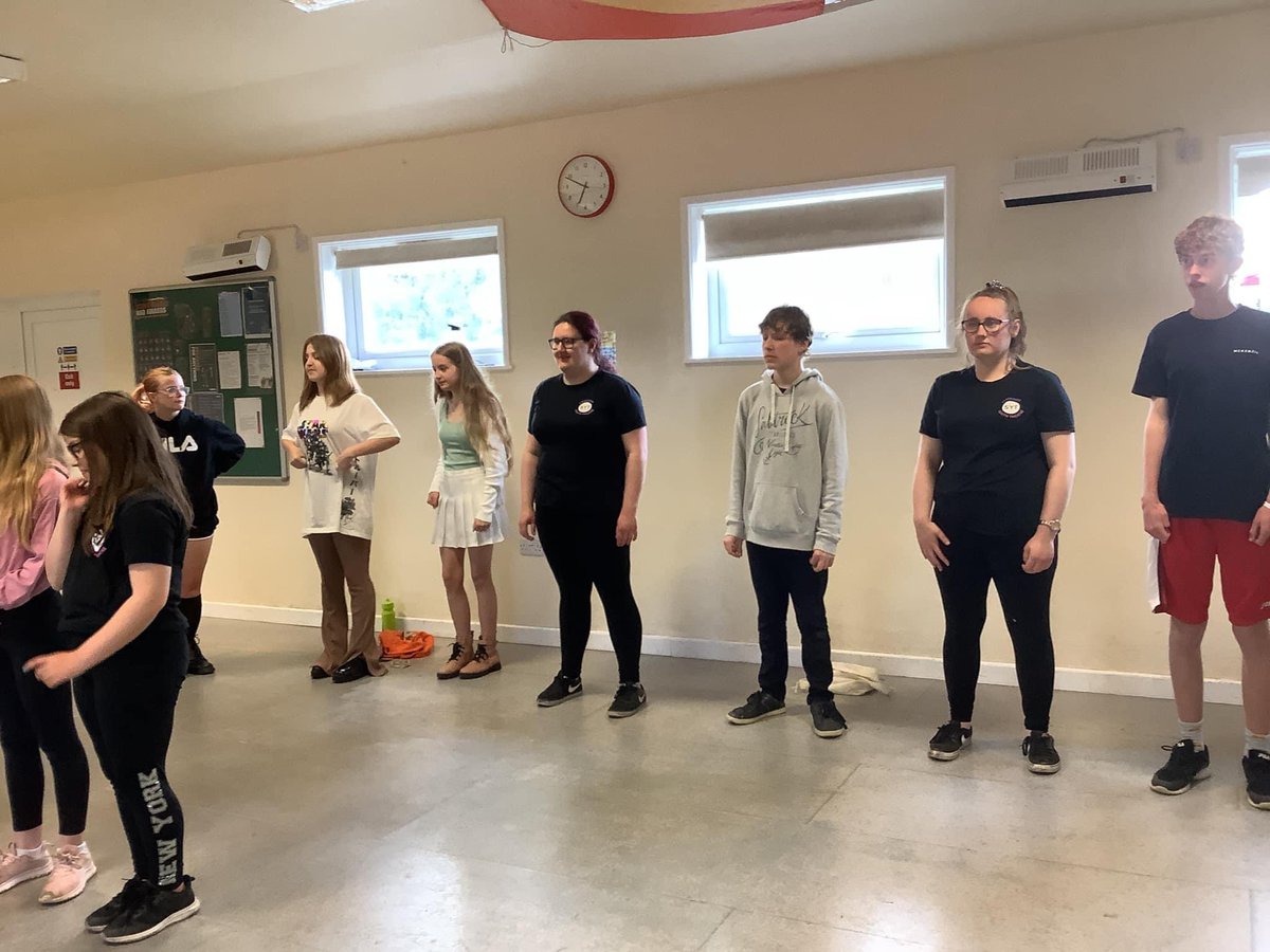 Stagezoneyouth's tweet photo. We had such fun rehearsing for our summer performance on July 9th!
These amazing young people are working so hard and I am so proud of them! #stagezone #july2022 #truro #summershow #proud #followus #dramaclub #wednesday @TruroHour @truro_voice #dance #friendship #followus https://t.co/PWTEMOb8s4