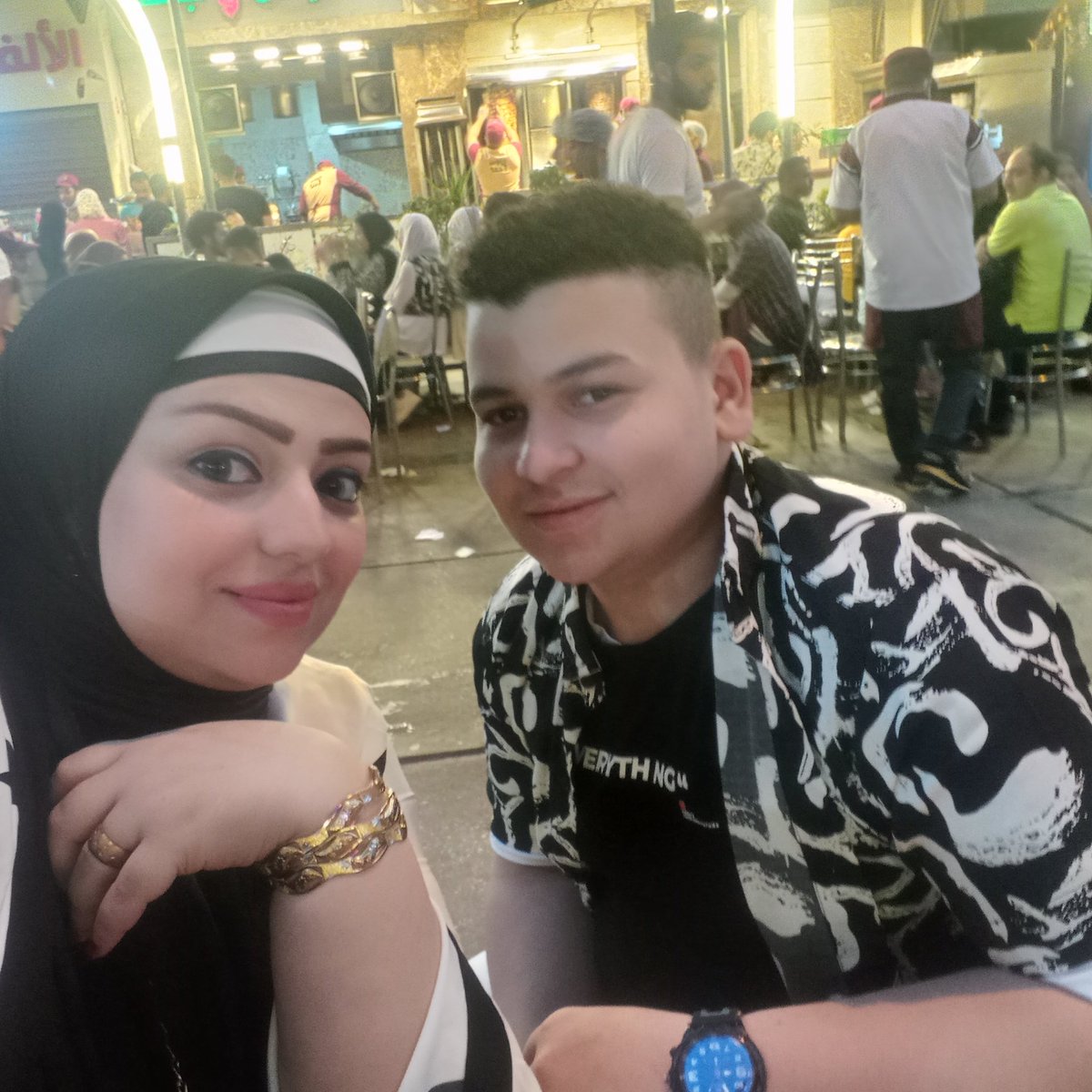 #بحبك_لانك   اخواتي 😍😘