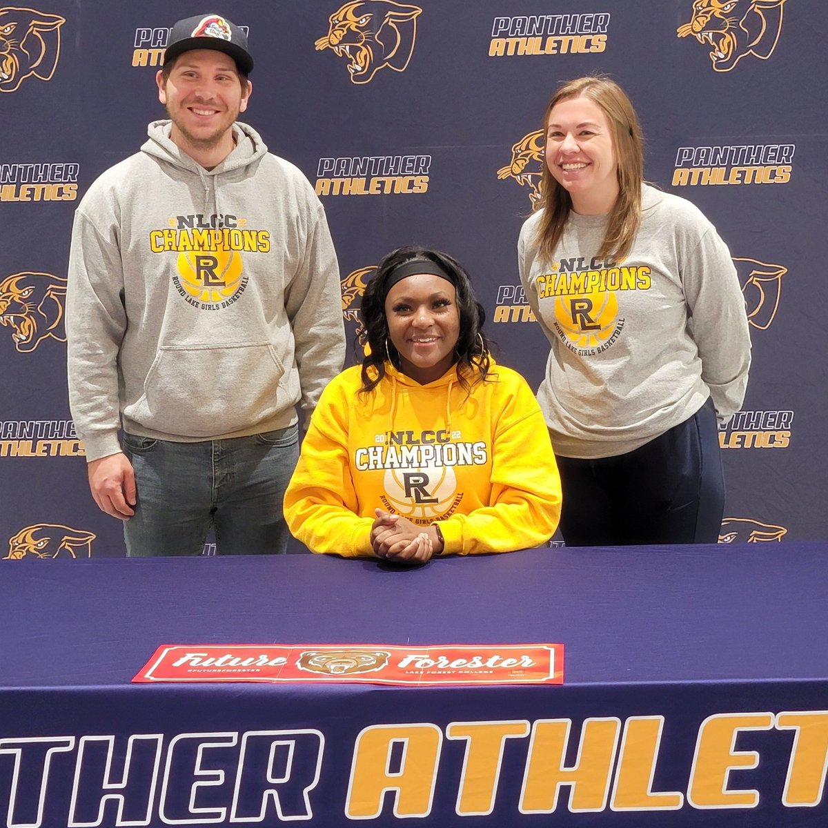 AthleticsRL's tweet photo. Congratulations to Taylor Major on her decision to continue her college basketball career at Lake Forest College! We are so proud of you, go Taylor! @RLGirlsBBALL #futureforester #collegesigning #heartofapanther #pantherathletics https://t.co/sLaX3V5KP1