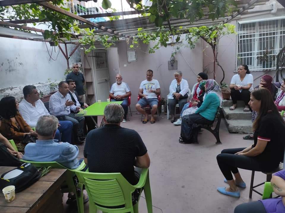 MHPADANAKACEP's tweet photo. Yüreğir İlçe yöneticimiz Fatma SEZİK in Atakent Mahallesi'nde düzenlediği ev toplantısına ilçe başkanımız Sn;Tamer YücelYüreğir Ülkü ocakları Başkanımız Sn;Selim Anlı ve Yüreğir İlçe Kaçep olarak katılım sagladi.

#Mhpadanakacep
@drpelinyilik @MHP_Bilgi @01_mhp @MhpYuregir_ilce https://t.co/7ST16sxFmV