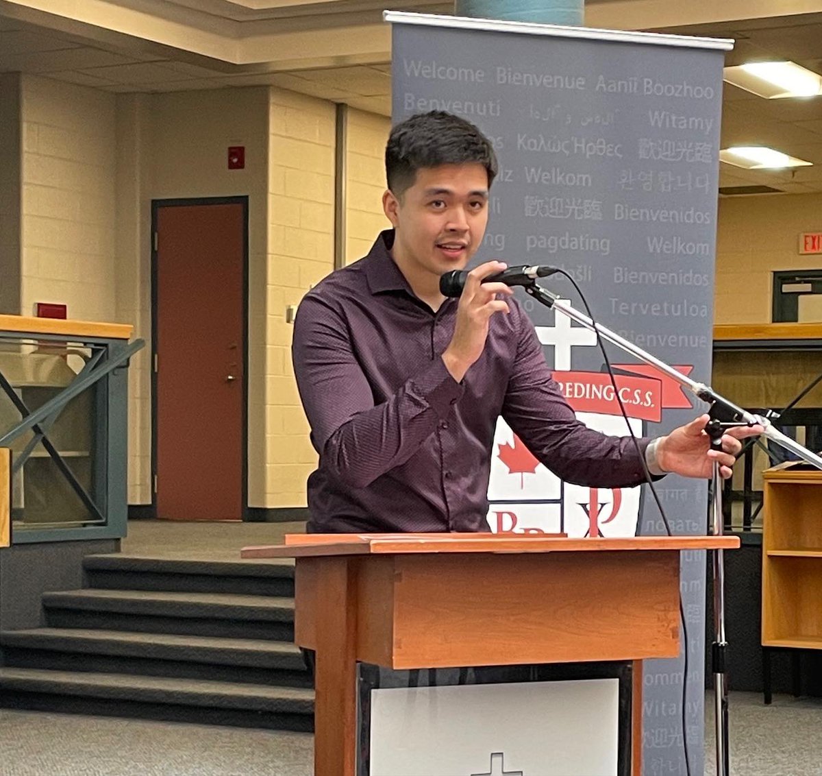 UTMEducation's tweet photo. What an honour to watch Gr 11 AP students present data from their capstone projects during Bishop Reding’s Research Colloquium. Led by teacher, EDS instructor and UTM graduate @mr_carangal, these savvy young scholars are making important contributions to research #UTMEducation https://t.co/0eXt3BVKad