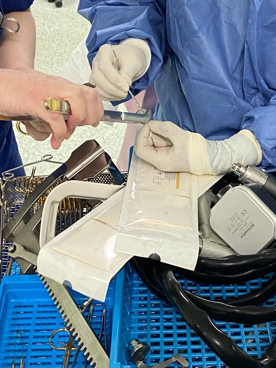 Theatre Thursday chest opening ⁦<a href="/MRI_TEIR/">Team TEIR</a>⁩ @Sarahj2403. ⁦<a href="/JenBry92/">Jen</a>⁩ ⁦<a href="/RobboMarie/">Marie Robinson</a>⁩