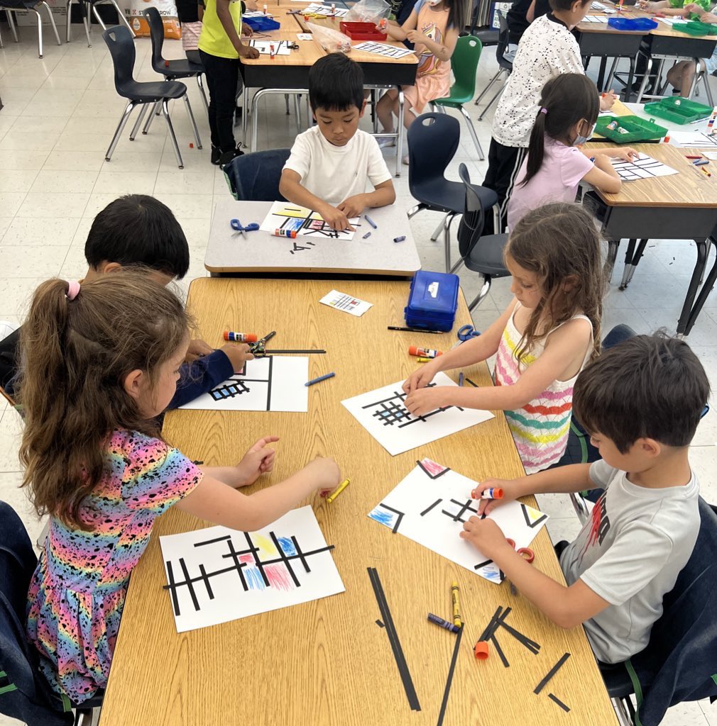 JaimeStrumeier's tweet photo. Super fun PTO Art Appreciation project today! K-3 had the best time making their Piet Mondrian inspired artwork. Loved how unique the final results were! 🎨 @CollinsElemSch @LivSchools https://t.co/75LKv4v28s