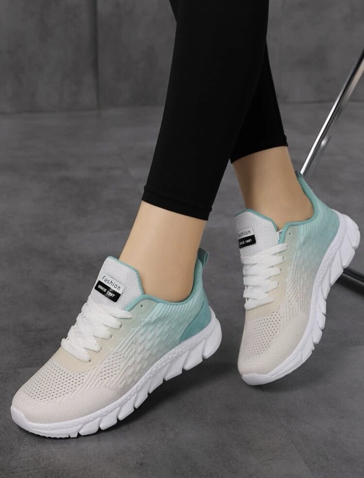 juman_store_sd's tweet photo. Sport shoes ✨
Price : 96 SAR 
By preorder https://t.co/5D4SRLRpEz