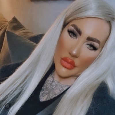 emmajohno's tweet photo. #NewProfilePic https://t.co/o56yufQyLg