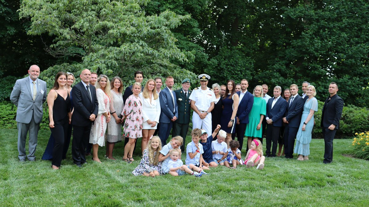DK_DefenseAtt's tweet photo. Even more special for yesterday’s event was the visit of a group of Danish Wounded Warriors #veterans who joined us for this years celebrations #danishdefense #dkmil https://t.co/rud3LNdB6f