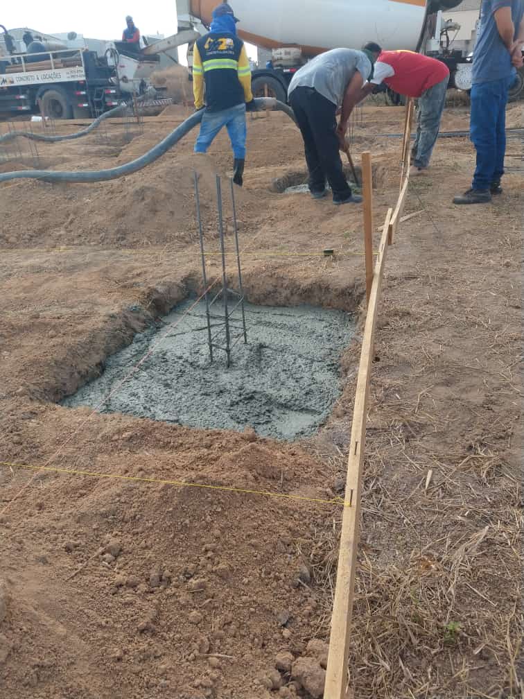 KronengE's tweet photo. Primeira etapa das fundações concluídas - Sapatas concretadas
Obra Residencial, localizada na cidade de Sinop/MT
@Ekroneng @kronengE

#kroneng #engenharia #obras #construção #construçãocivil #sapatas #concretagem #concreto #concretousinado #fundações #sapatasrasas #esforços https://t.co/9kAoaqZIZv