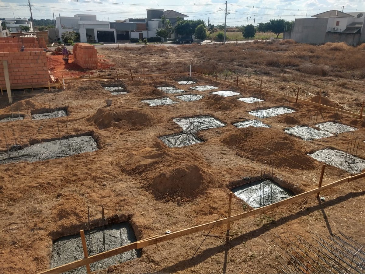 KronengE's tweet photo. Primeira etapa das fundações concluídas - Sapatas concretadas
Obra Residencial, localizada na cidade de Sinop/MT
@Ekroneng @kronengE

#kroneng #engenharia #obras #construção #construçãocivil #sapatas #concretagem #concreto #concretousinado #fundações #sapatasrasas #esforços https://t.co/9kAoaqZIZv